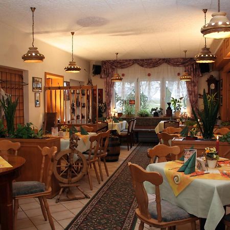 Familienhotel Zur Linde Паншвиц-Кукау Экстерьер фото